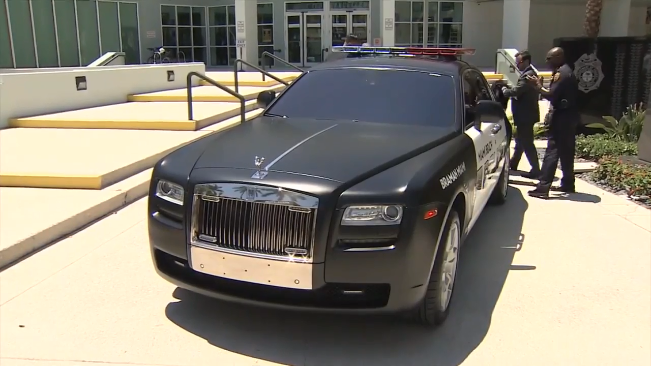 Miami Beach Police introduce world’s first Rolls-Royce police car – WSVN 7News | Miami’s Source for News, Weather, and Sports