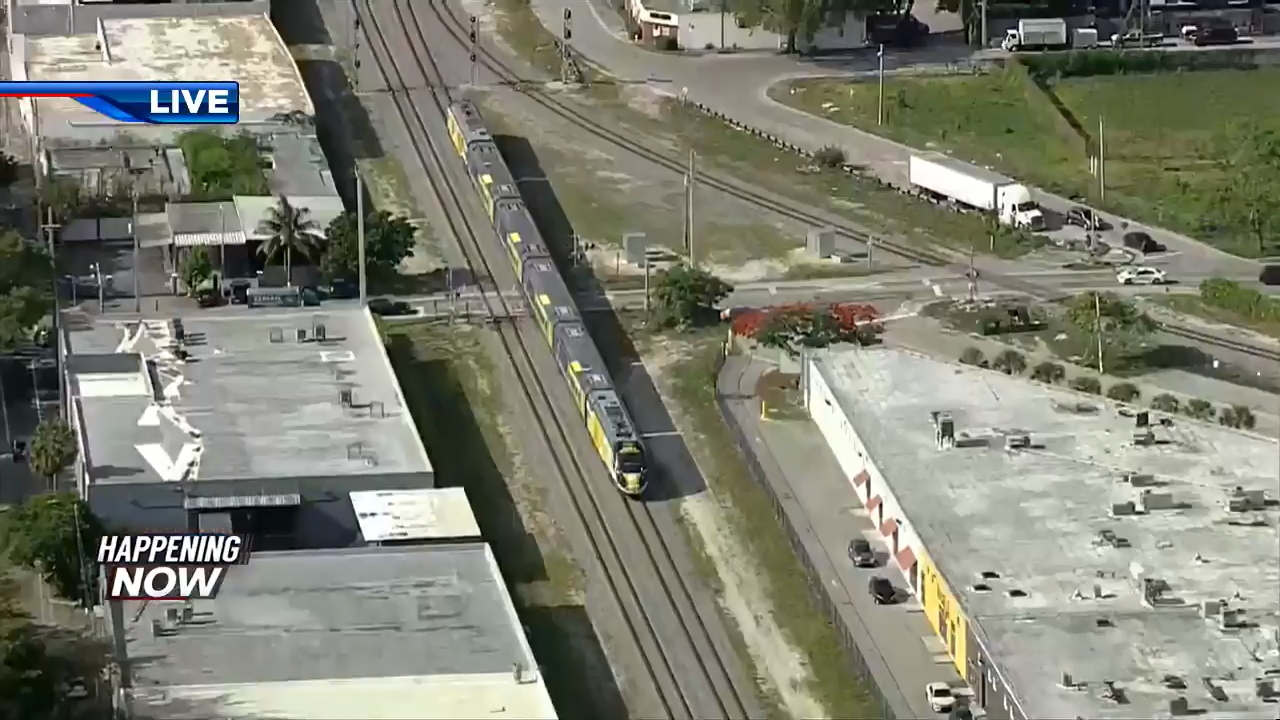 Train delays cause traffic issues in Miami – WSVN 7News | Miami News, Weather, Sports