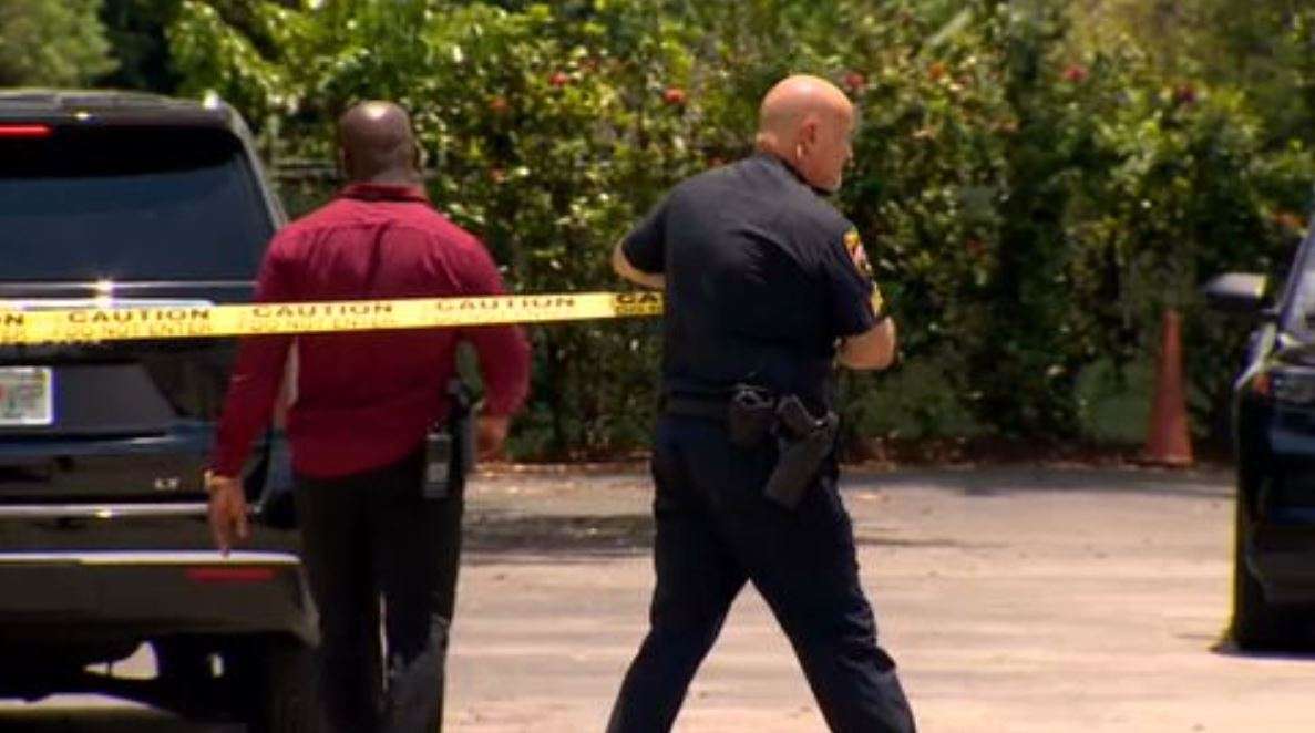 3 women hurt from shattered glass after shots fired at Suburban in Opa ...