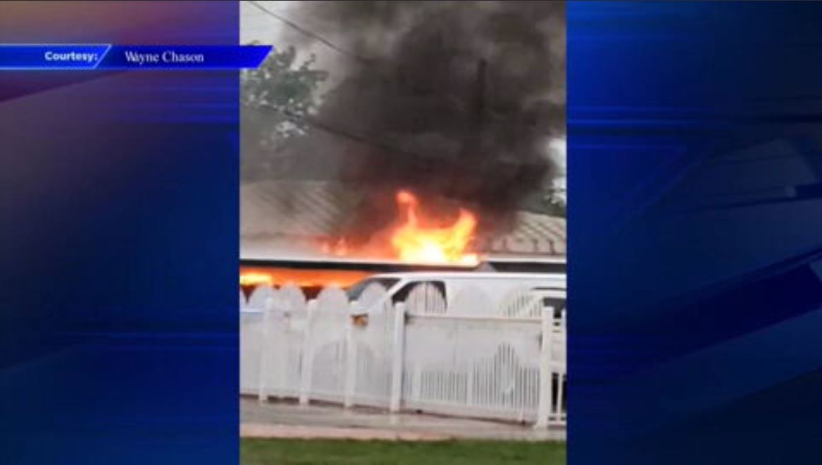 Crews put out house fires in Miami, North Miami - WSVN 7News | Miami ...
