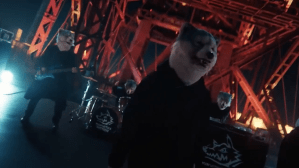 Japanese-rock-band-Man-with-a-
