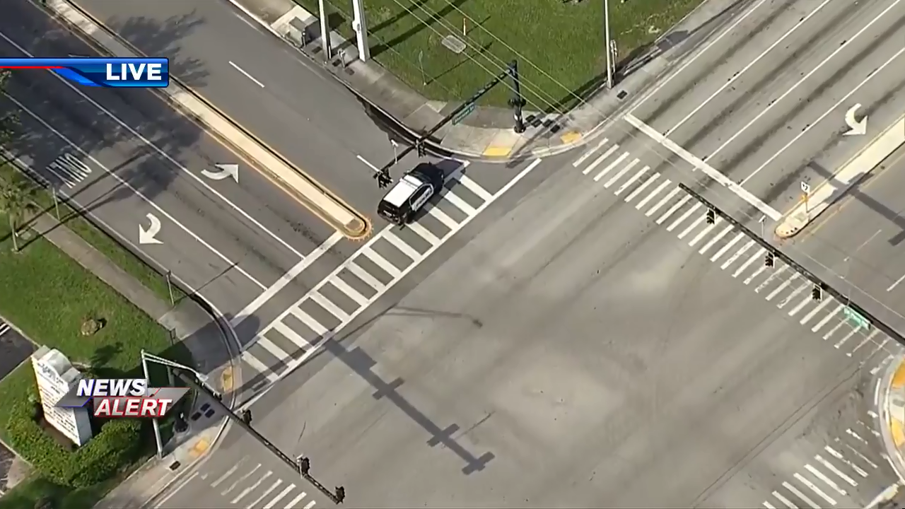Hollywood Police evacuate TY Park due to suspicious package - WSVN 7News | Miami News, Weather, Sports