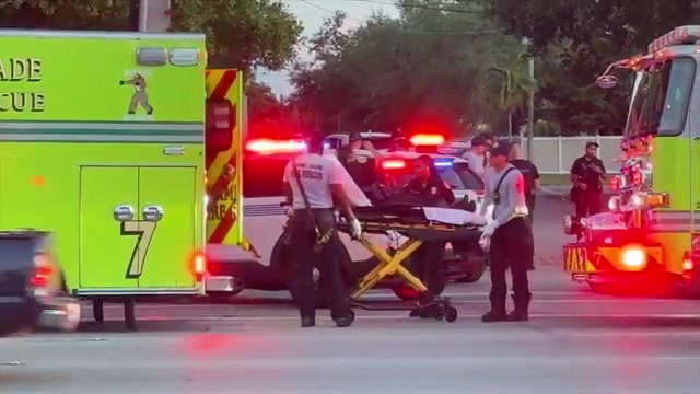 Miami Police officer, civilian driver hospitalized after suspected DUI hit-and-run – WSVN 7News | Miami News, Weather, Sports
