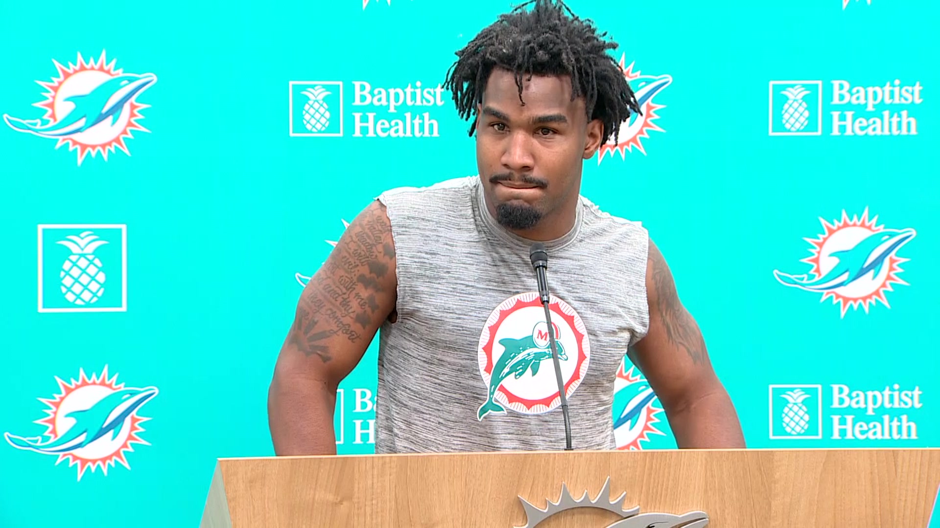 Broncos get star wide receiver Jaylen Waddle from Dolphins in a blockbuster trade, AP source says – WSVN 7News | Miami News, Weather, Sports | Fort Lauderdale