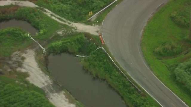 9 killed when an overloaded SUV flips into a canal in Palm Beach County ...