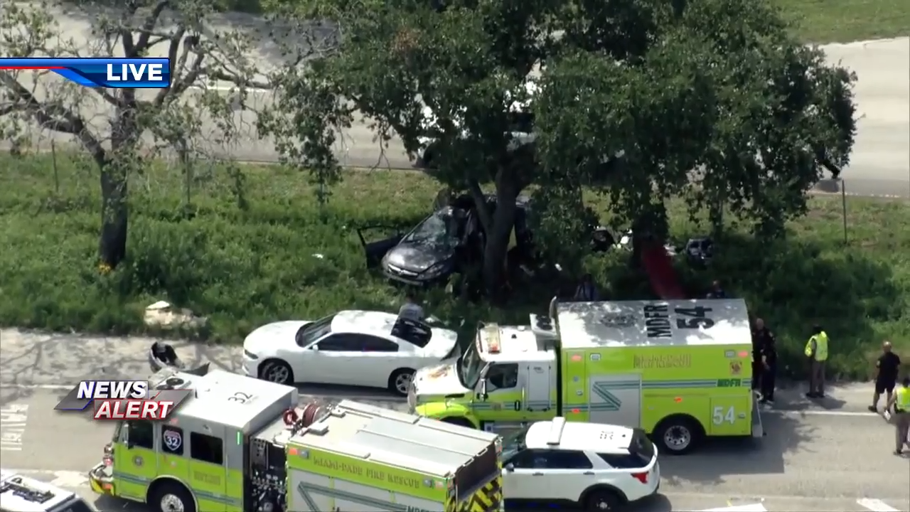 Eastbound Lanes Closed On Palmetto Expressway Following Fatal Rollover