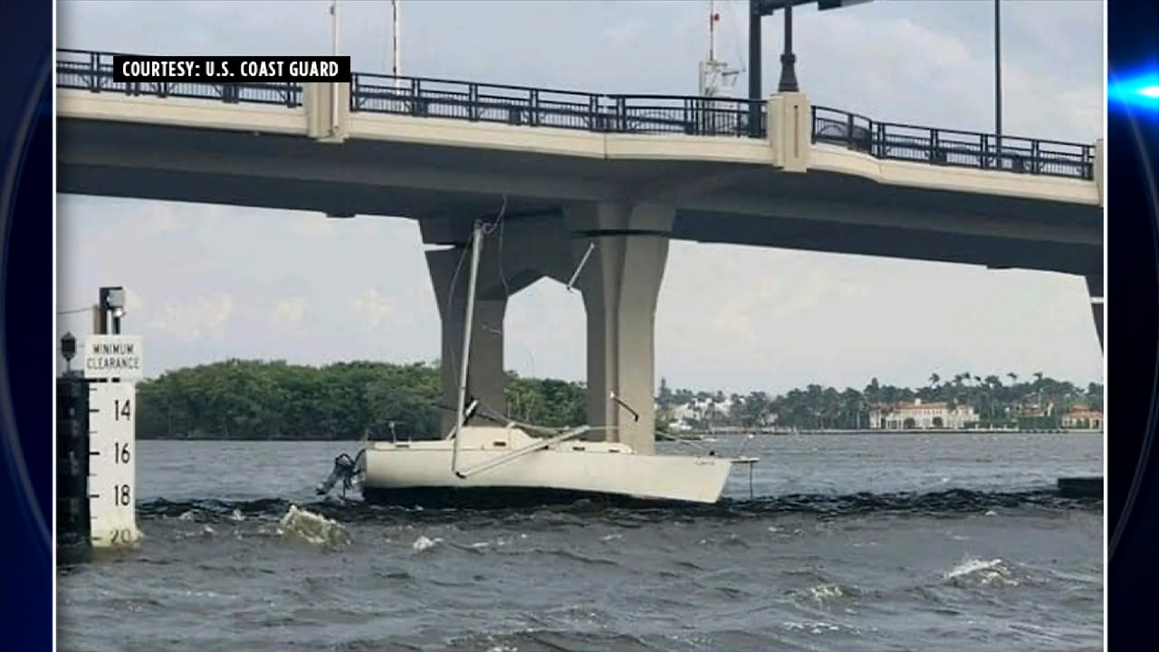 Two boats crash into bridges due to strong winds from Hurricane Helene
