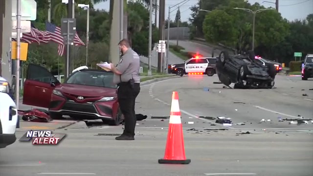1 killed, 3 injured in rollover crash on State Road 7 in Hollywood - WSVN 7News | Miami News, Weather, Sports