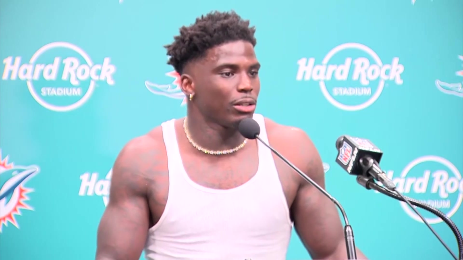 Dolphins WR Tyreek Hill says he’s happy in Miami amid trade rumors – WSVN 7News | Miami News, Weather, Sports | Fort Lauderdale