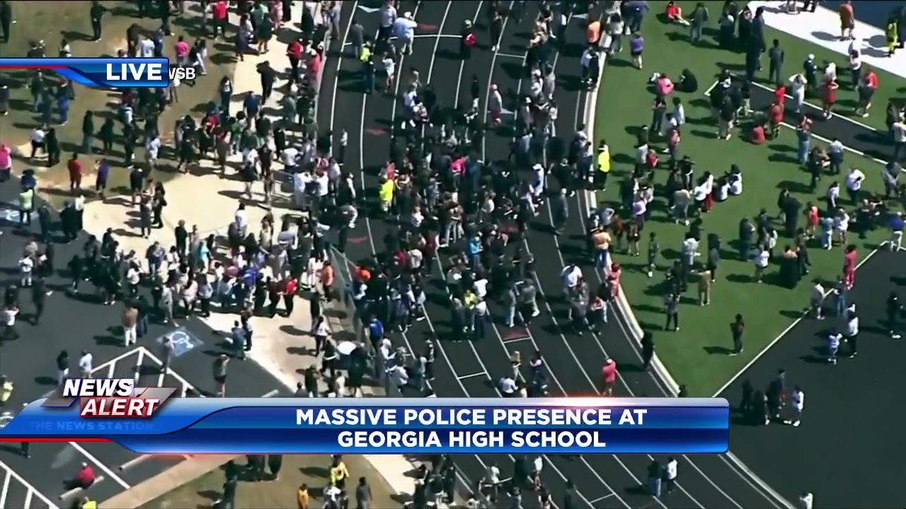 At least 2 dead, 4 injured in shooting at high school, sources say WSVN 7News Miami