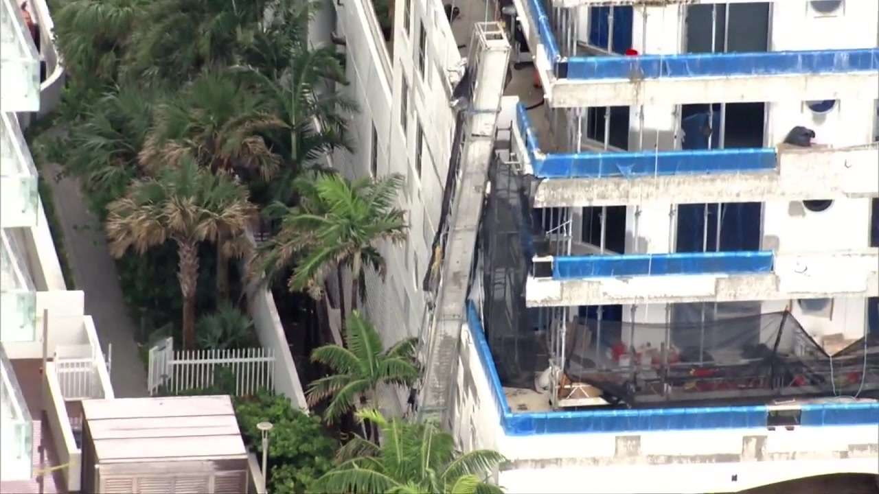 Partial scaffolding collapse at Miami Beach building leaves 1 dead ...