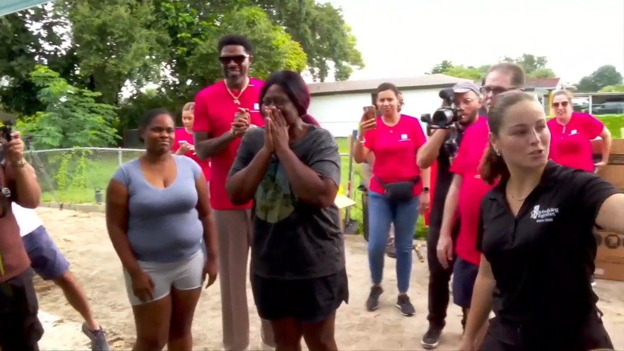 Udonis Haslem Foundation teams up with Wells Fargo and non-profit to give Miami Gardens grandmother a home makeover – WSVN 7News | Miami News, Weather, Sports | Fort Lauderdale