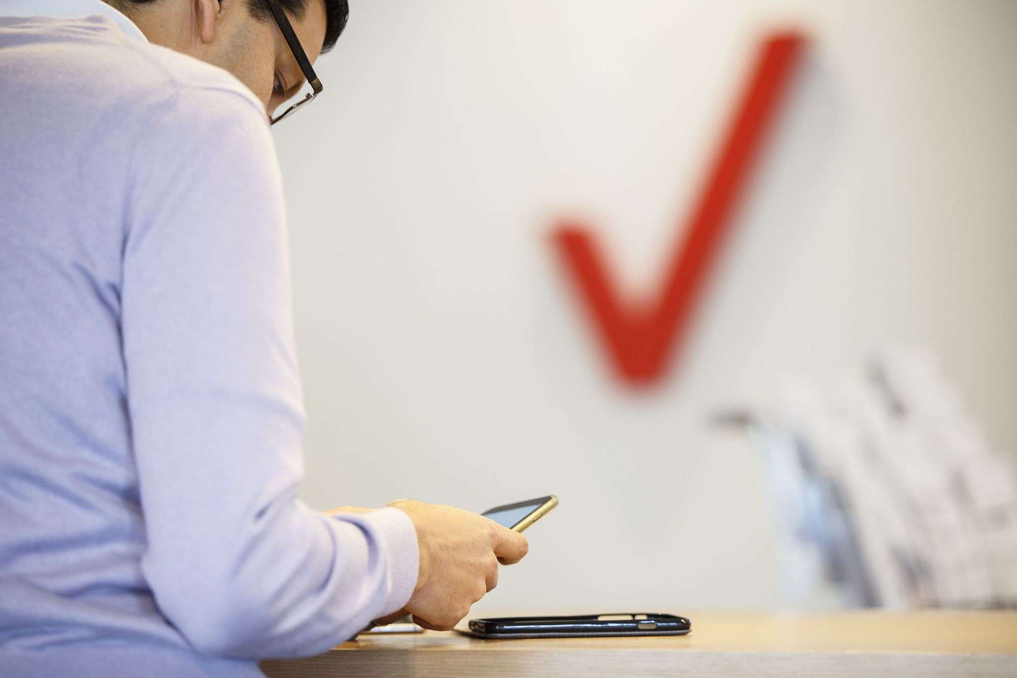 Major outage: Verizon confirms it’s working to restore service after ...