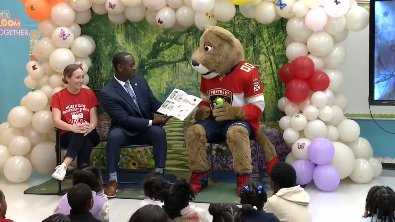 Broward Schools take part in Read for the Record event to promote early