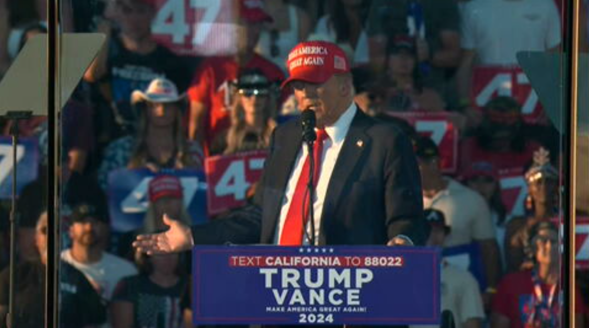 Man with loaded gun arrested at checkpoint near Donald Trump’s weekend