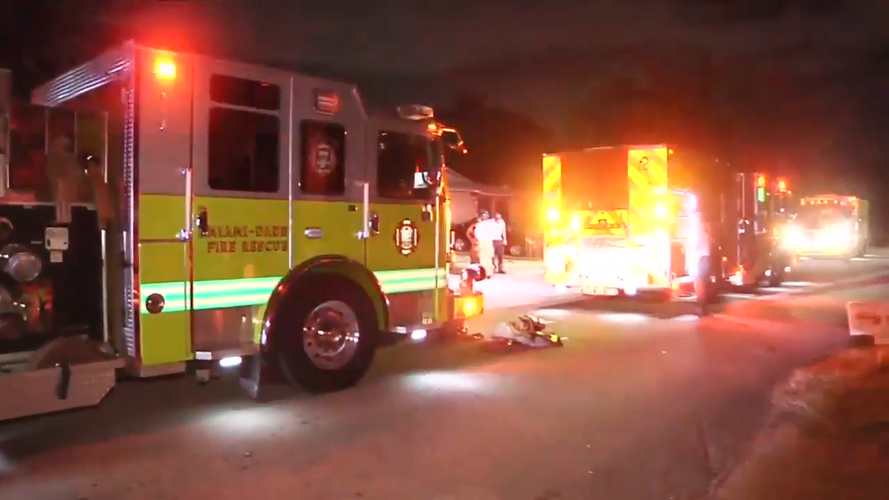1 hospitalized, 1 critical, 2 cats dead after house fire in NW Miami ...