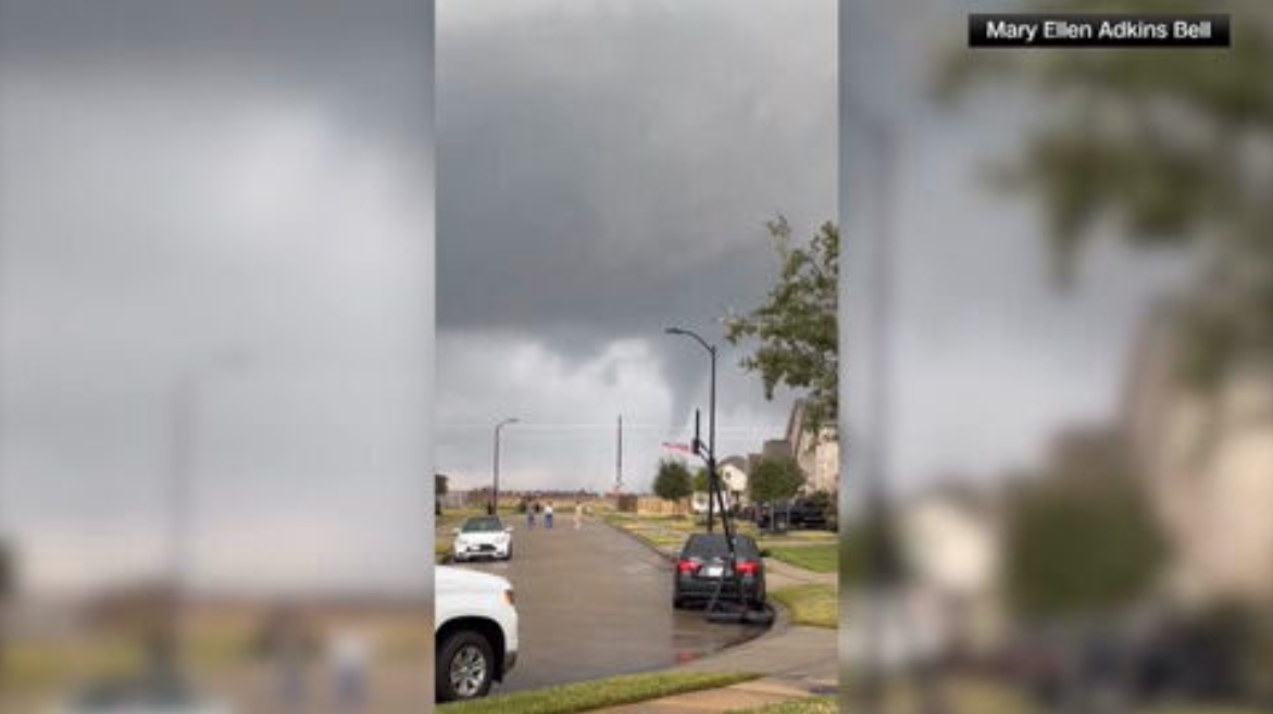 Tornadoes touch down in Texas and Mississippi, killing 2 and injuring 6 others - WSVN 7News