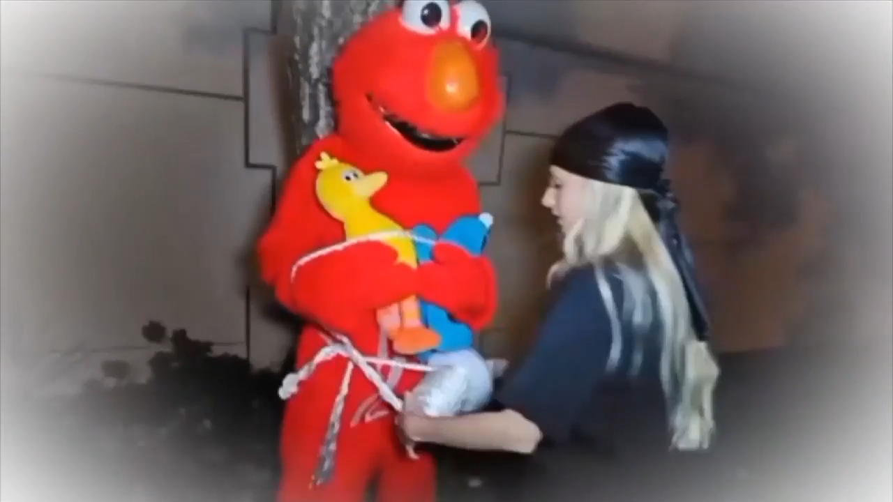 Best of Help Me Howard 2024: Elmo arrested, QR code scam and searching for lost dogs – WSVN 7News | Miami News, Weather, Sports