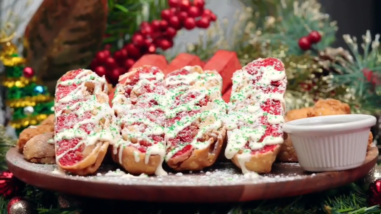 World Famous food truck serves up holiday signature egg roll, honey maple fried chicken and waffles – WSVN 7News | Miami News, Weather, Sports | Fort Lauderdale World Famous food truck serves up holiday signature egg roll, honey maple fried chicken and waffles – WSVN 7News | Miami News, Weather, Sports | Fort Lauderdale