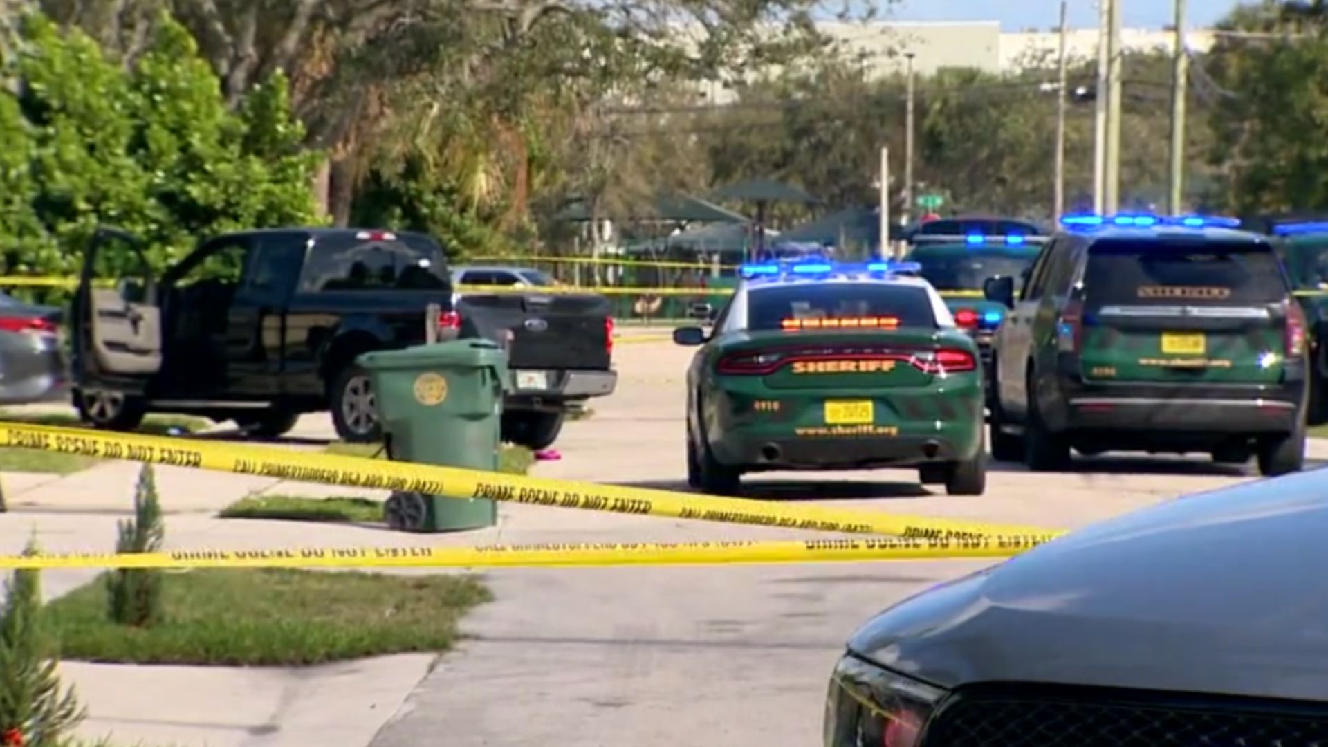 1 hospitalized, 1 detained after shooting in Oakland Park - WSVN 7News ...