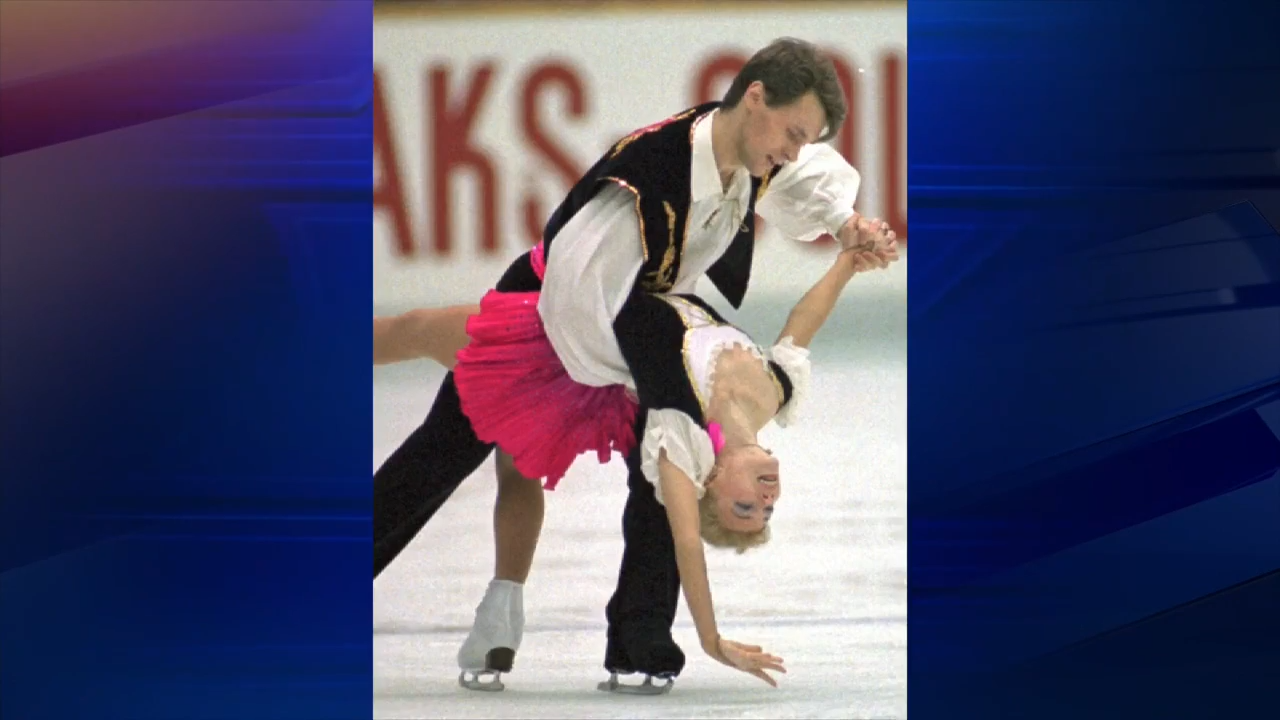 14 from figure skating community killed in plane crash, six of them