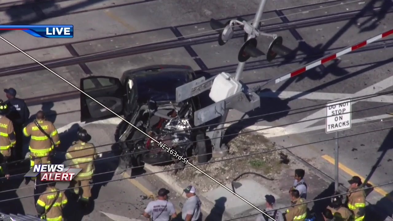 1 injured after Brightline train collides with vehicle in North Miami
