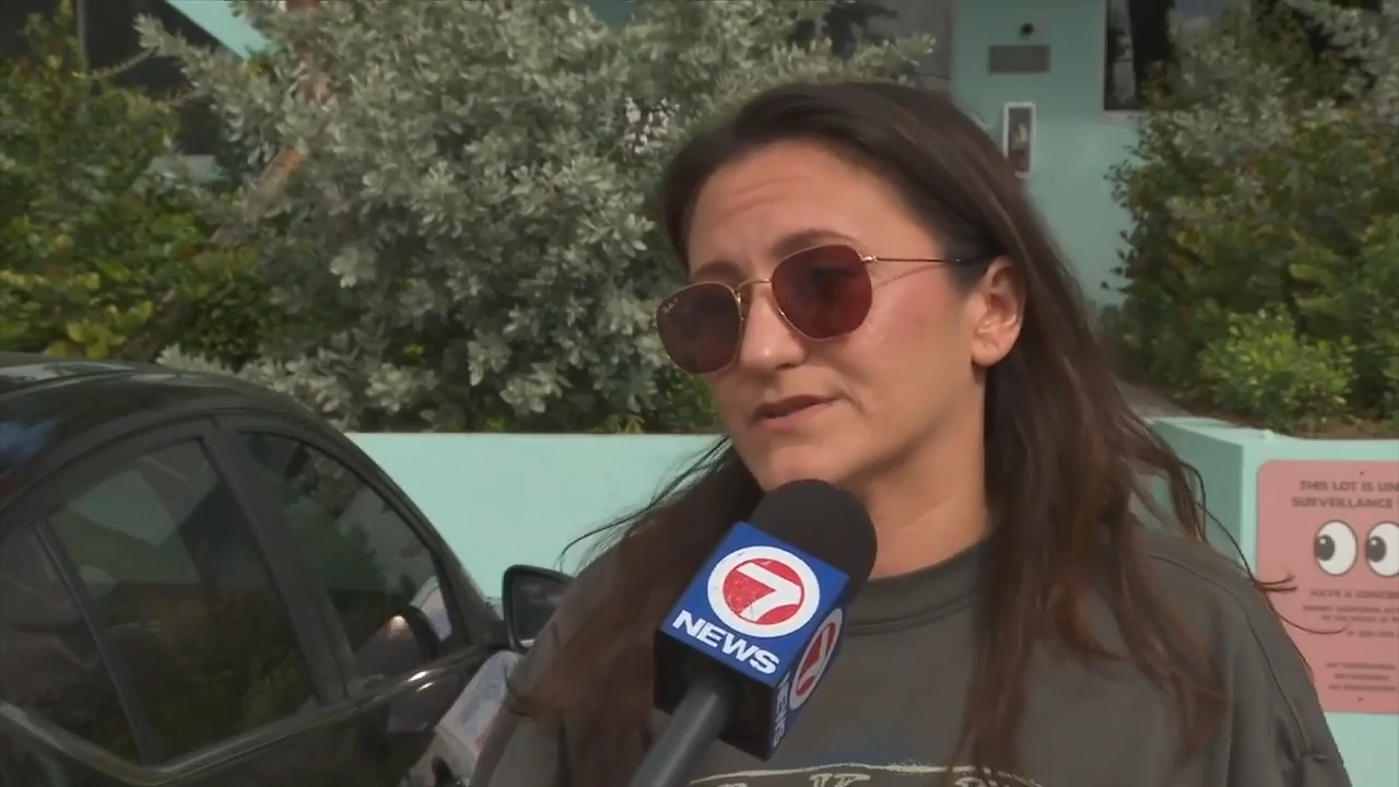 Miami woman says her permanent restraining order request against peeping Tom was denied – WSVN 7News | Miami News, Weather, Sports
