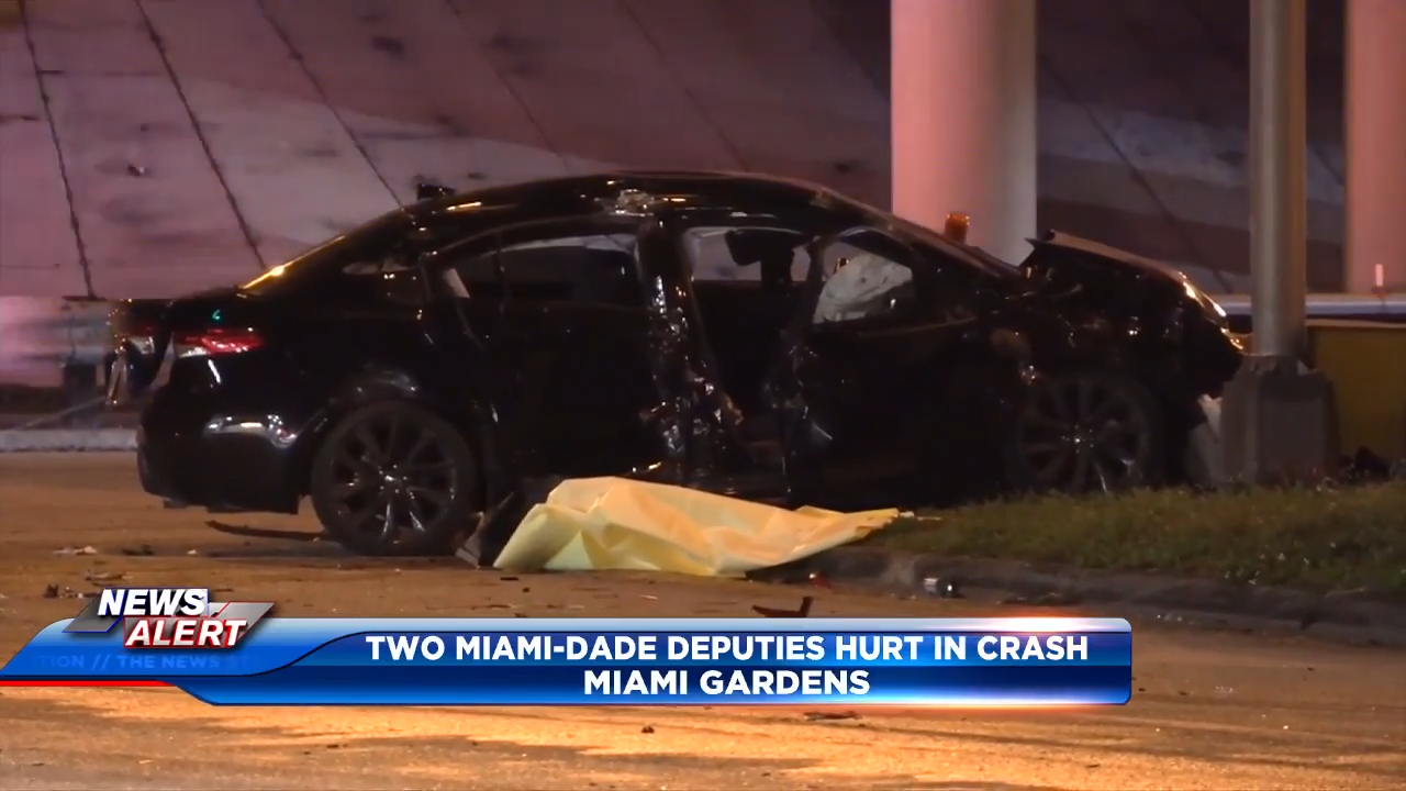 2 deputies transported following crash in Miami Gardens – WSVN 7News | Miami News, Weather, Sports