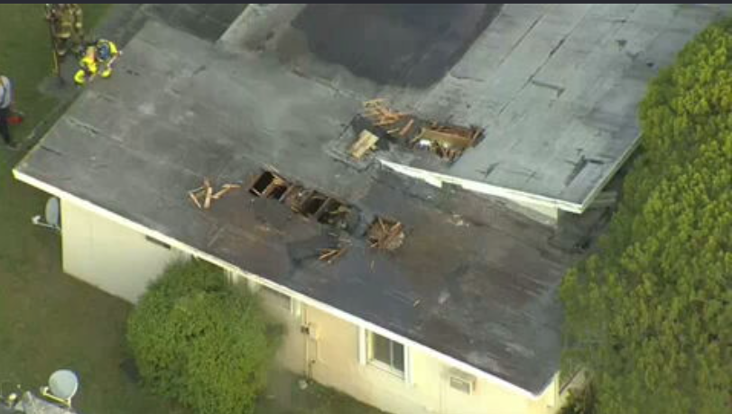 Home erupts in flames in NE Miami-Dade; no injuries reported – WSVN 7News | Miami News, Weather, Sports