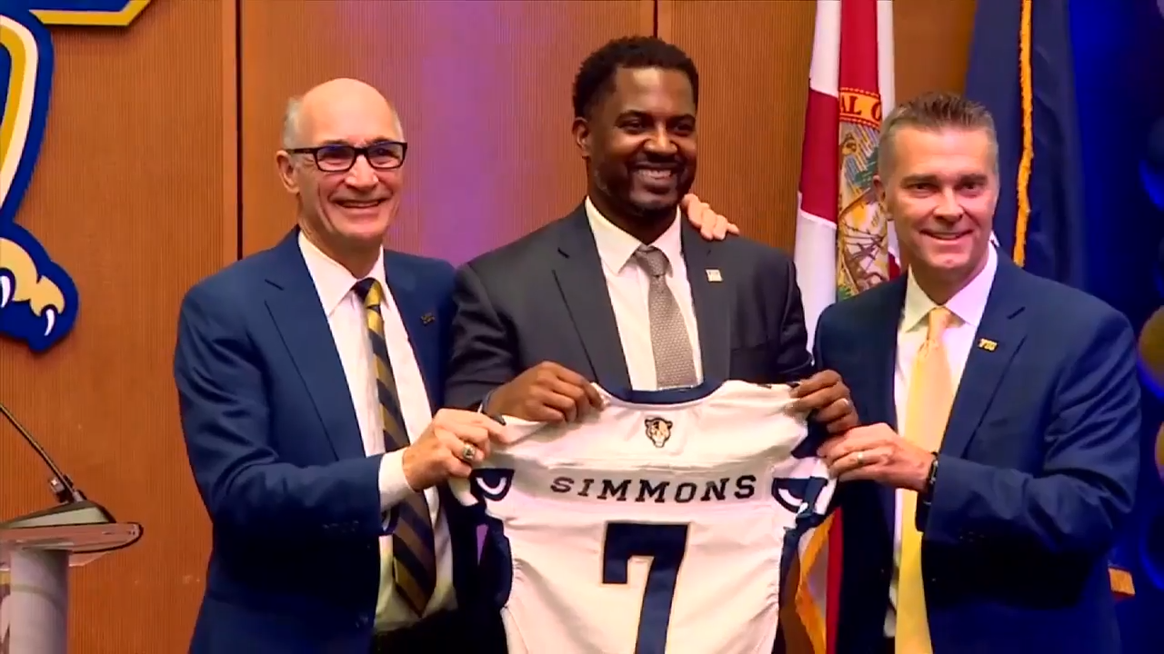 FIU head coach sits with 7News ahead of football season – WSVN 7News | Miami News, Weather, Sports | Fort Lauderdale