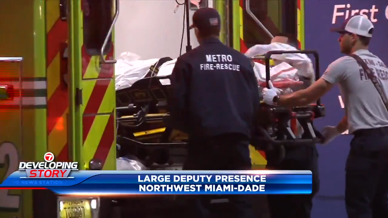 Large deputy presence following incident in NW Miami-Dade; woman hospitalized – WSVN 7News | Miami News, Weather, Sports