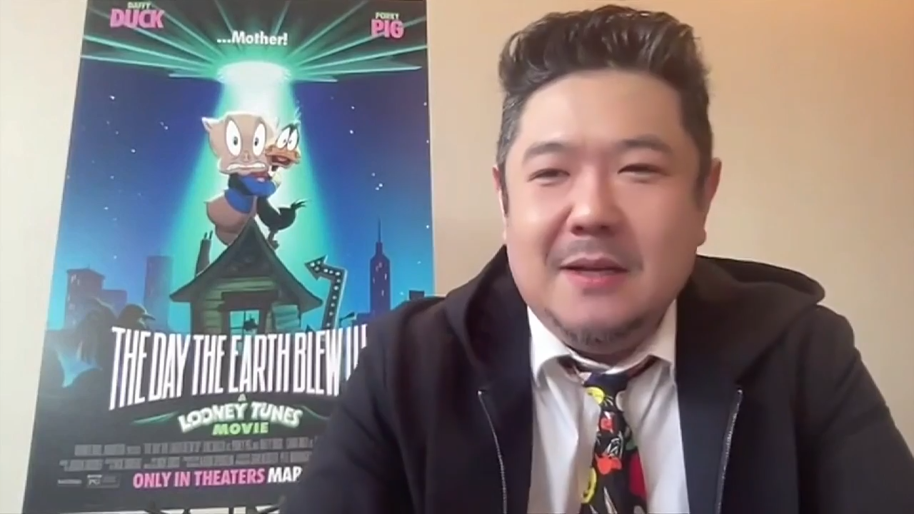 Eric Bauza, voice of Porky Pig and Daffy Duck, comes to Miami to discuss new Looney Tunes movie – WSVN 7News | Miami News, Weather, Sports