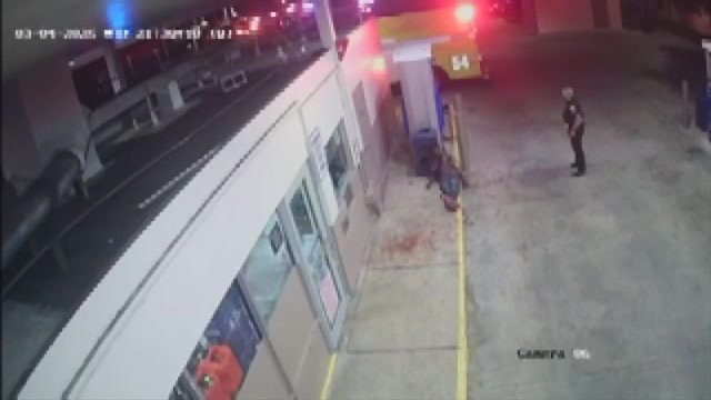 Video shows victims of shooting near Miami Gardens gas station speaking to officers amid search for gunman – WSVN 7News | Miami News, Weather, Sports