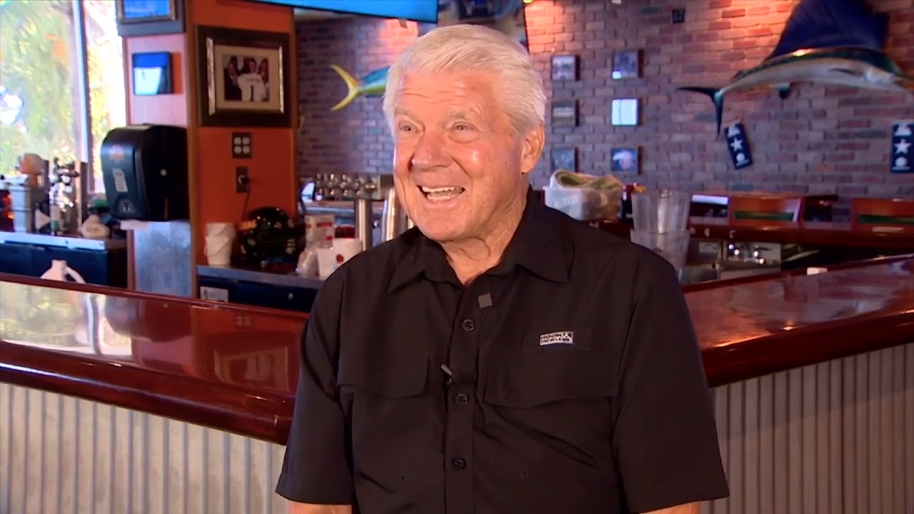 Jimmy Johnson reflects on legendary coaching career, retirement in Key Largo – WSVN 7News | Miami News, Weather, Sports | Fort Lauderdale
