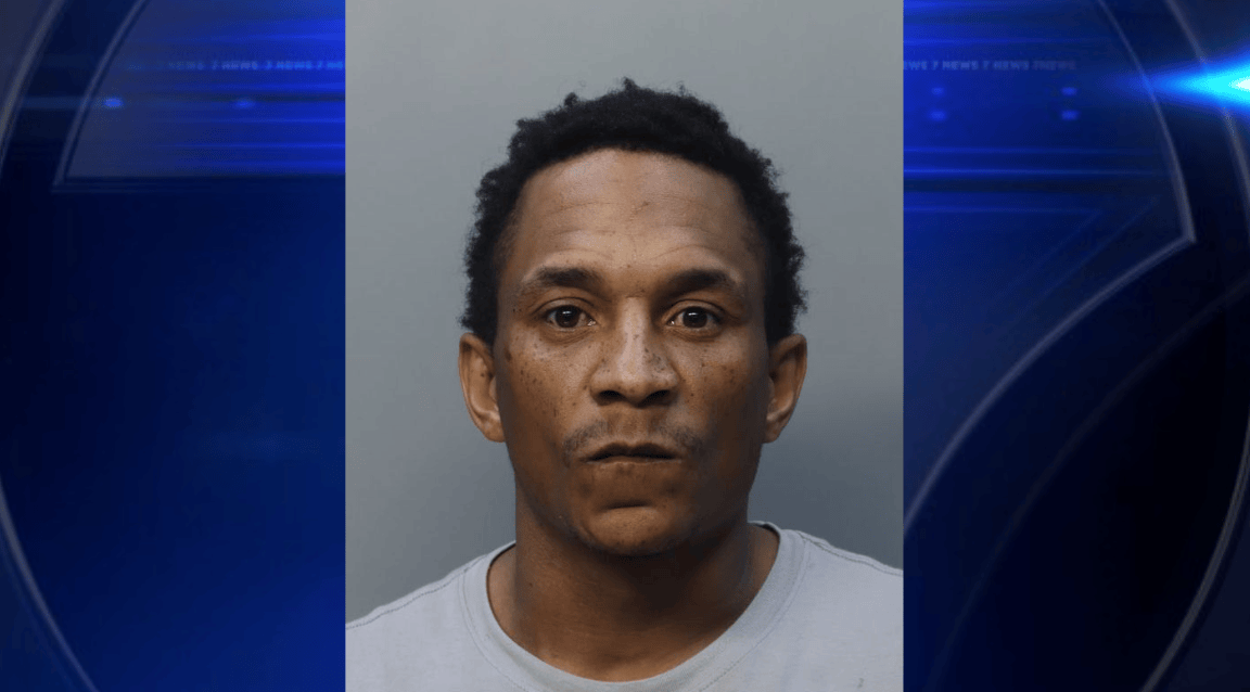 Man arrested for allegedly selling fake Ultra Music Festival wristbands ...