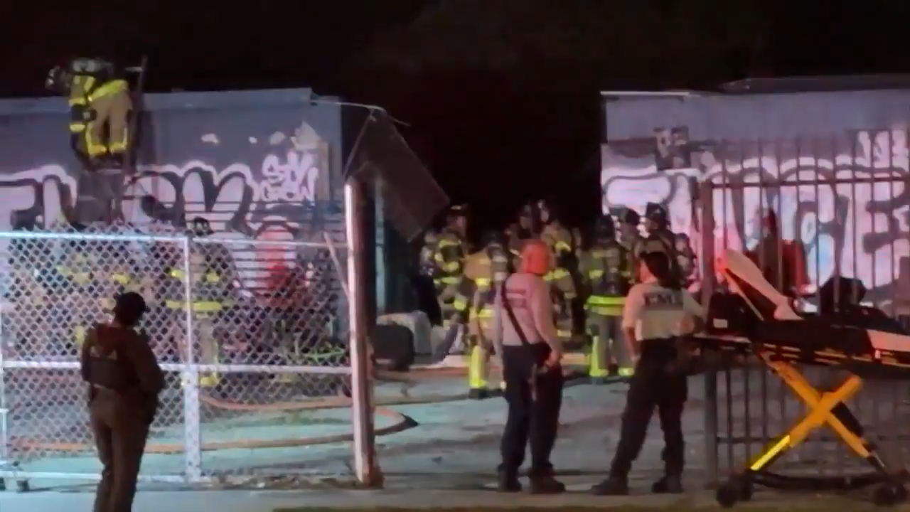 Crews extinguish abandoned building fire in NW Miami-Dade, no injuries ...