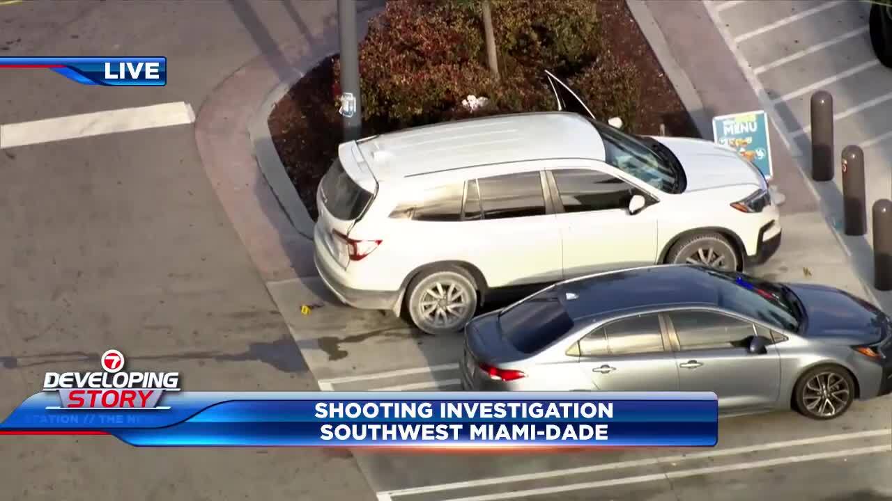Man hospitalized after shooting at Wawa gas station in SW Miami-Dade; 1 in custody – WSVN 7News | Miami News, Weather, Sports