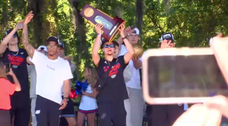 Florida Gators get another championship celebration, this one in the Swamp in front of nearly 60K – WSVN 7News | Miami News, Weather, Sports | Fort Lauderdale