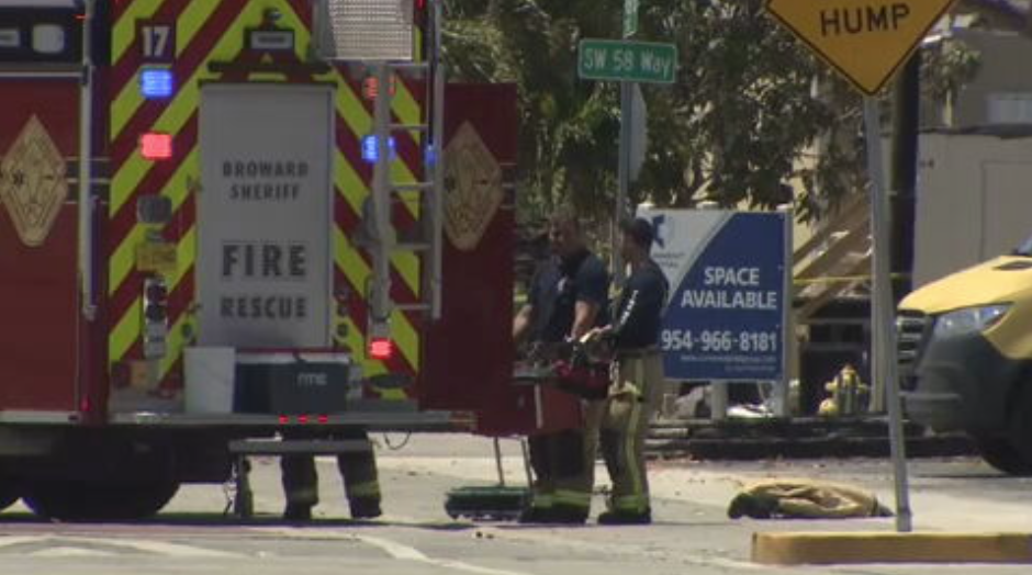 Crews burn off large propane gas leak in West Park - WSVN 7News | Miami ...