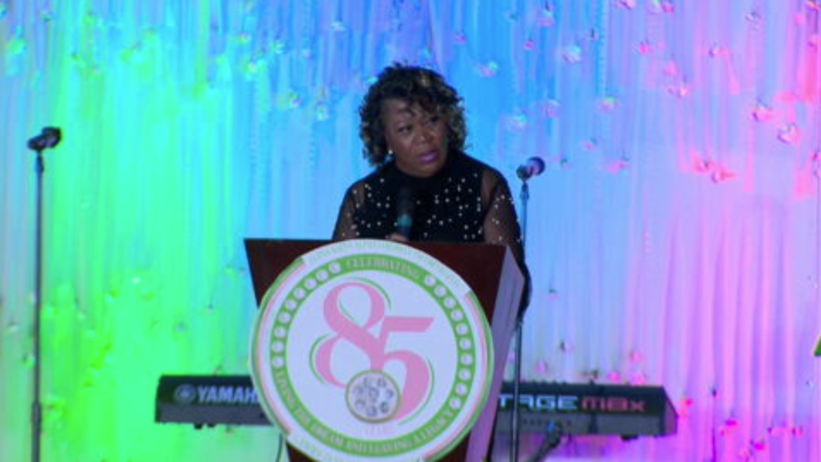 Journalist Bea Hines, former Dolphins player Nat Moore among trailblazers honored at event at Jungle Island – WSVN 7News | Miami News, Weather, Sports | Fort Lauderdale