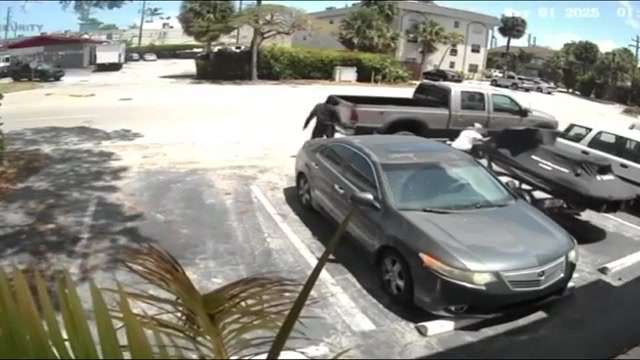 2 caught on camera stealing personal watercraft from Fort Lauderdale ...