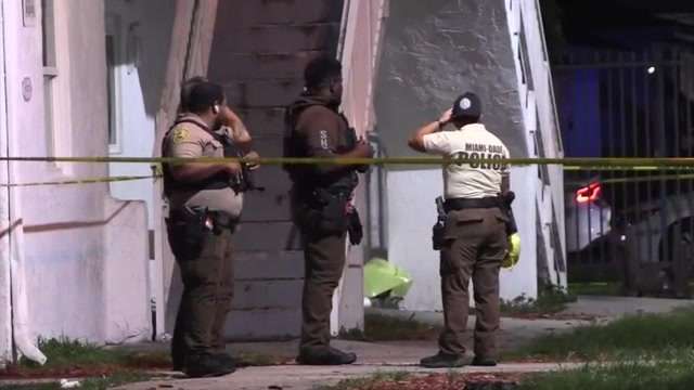 Man found shot dead at NW Miami-Dade apartment complex - WSVN 7News ...