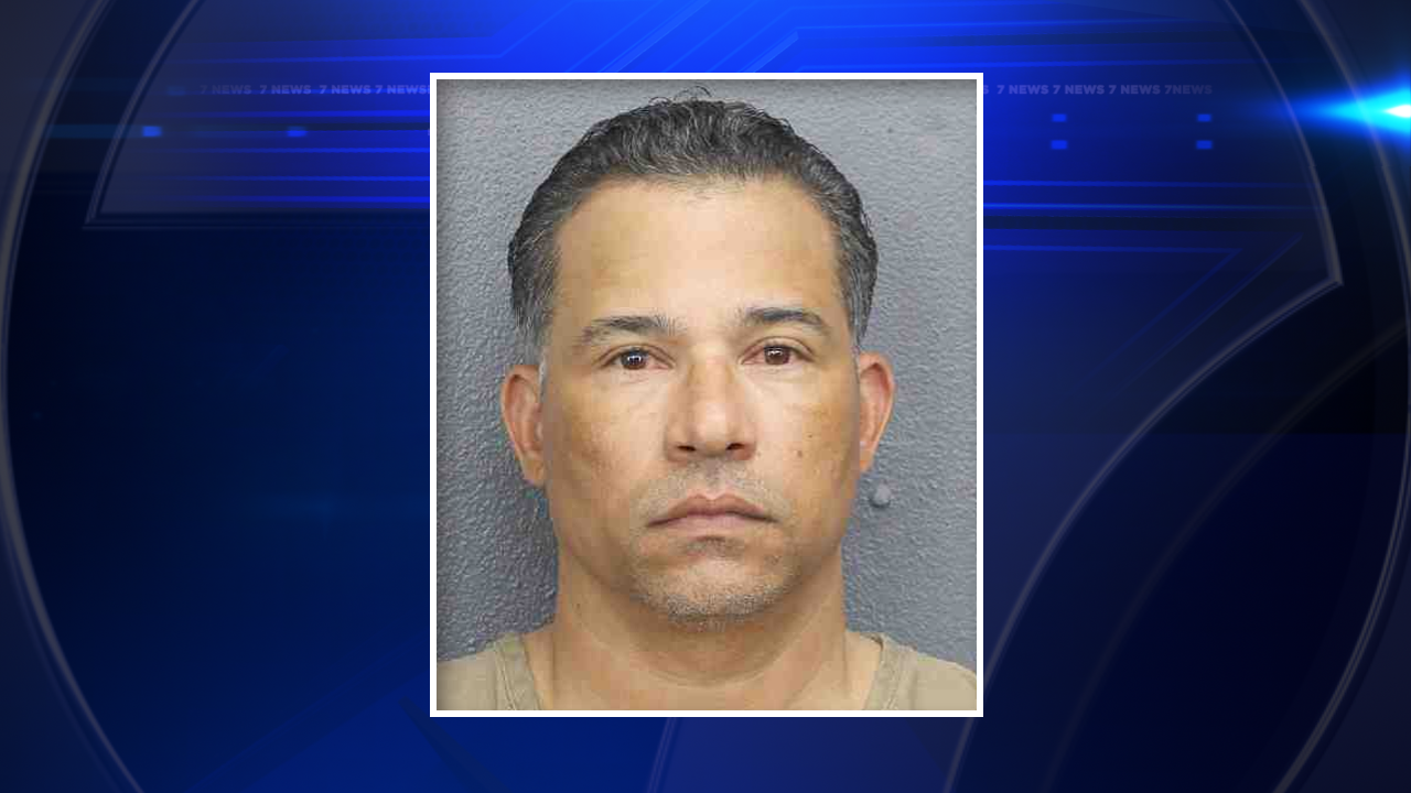 Former MLB star Rafael Furcal charged in rock-throwing road rage incident in Broward, police say – WSVN 7News | Miami News, Weather, Sports | Fort Lauderdale