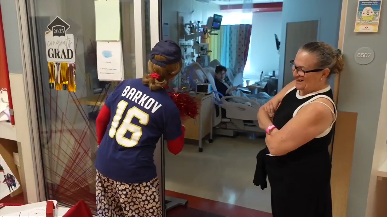 Joe DiMaggio Children’s Hospital holds its own Panthers parade for young patients – WSVN 7News | Miami News, Weather, Sports | Fort Lauderdale