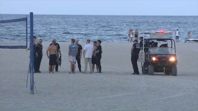 FORT LAUDERDALE, FLA. (WSVN) - Rescue crews took a girl and two adults to the hospital after a day in the water off Fort Lauderdale<a class="excerpt-read-more" href="https://wsvn.com/news/local/broward/3-hospitalized-after-father-good-samaritan-try-to-rescue-girl-struggling-in-water-off-fort-lauderdale-beach/">Read More</a>