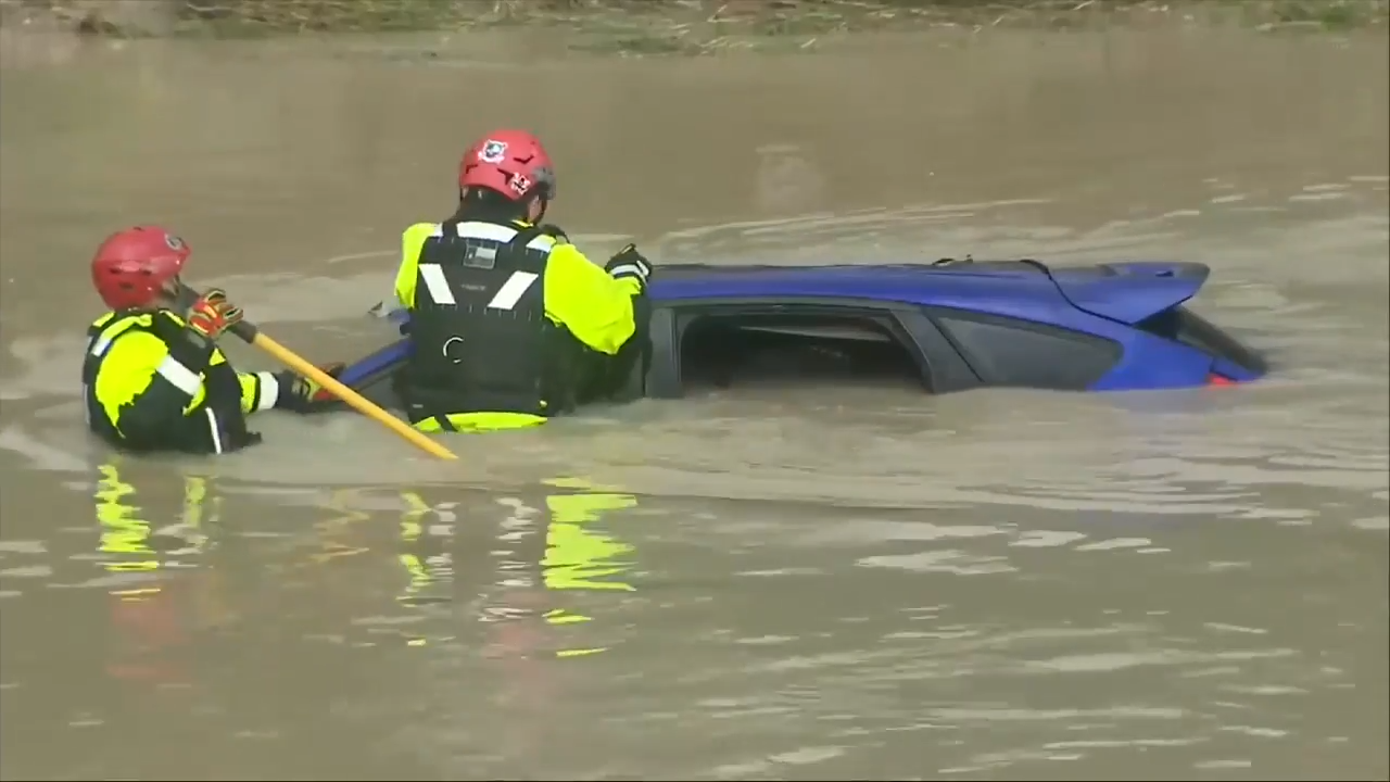 At least 6 dead in West Virginia flooding as search continues for 2 ...