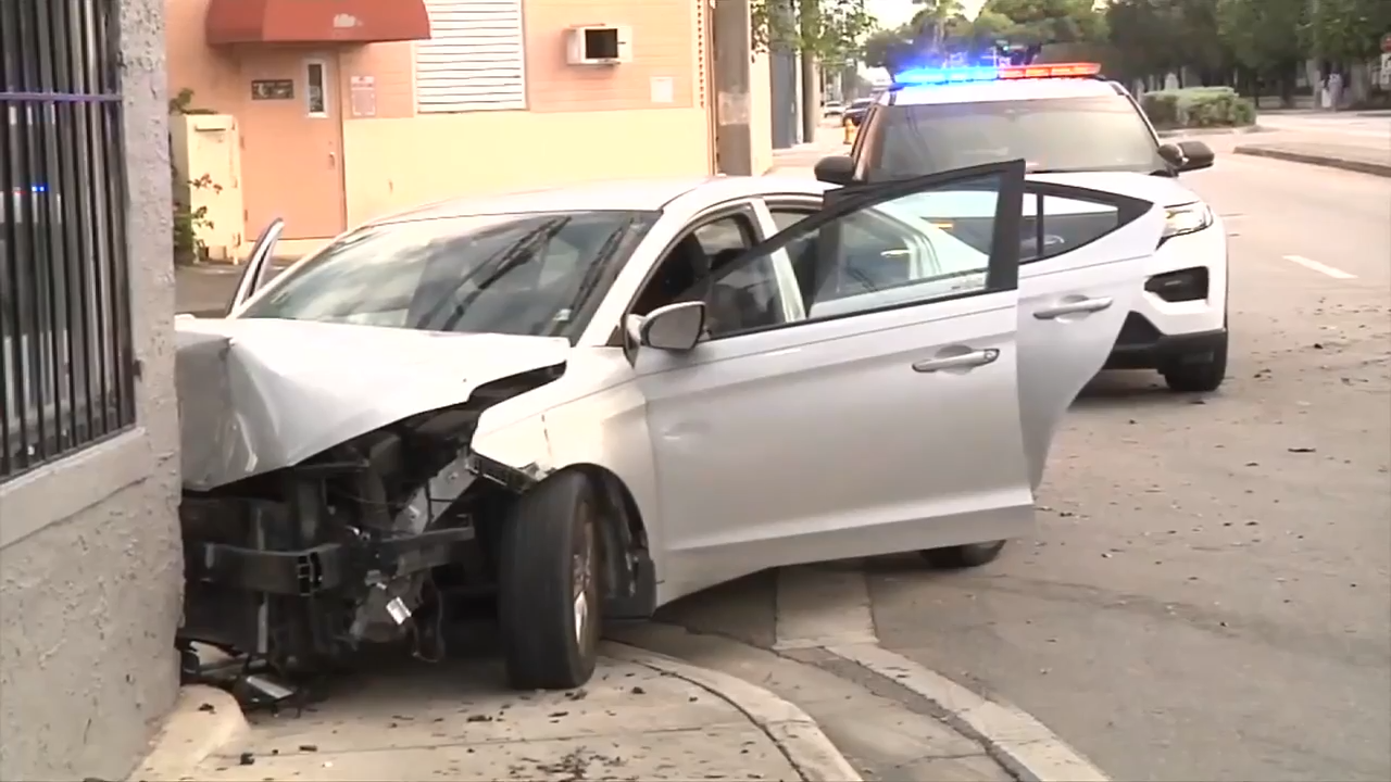 3 detained after armed carjacking in Miami leads to crash into empty ...