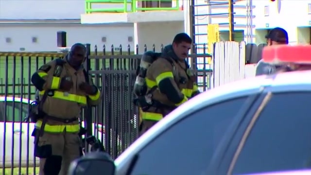 1 hospitalized with burns after fire sparks at NW Miami-Dade storage facility – WSVN 7News | Miami News, Weather, Sports