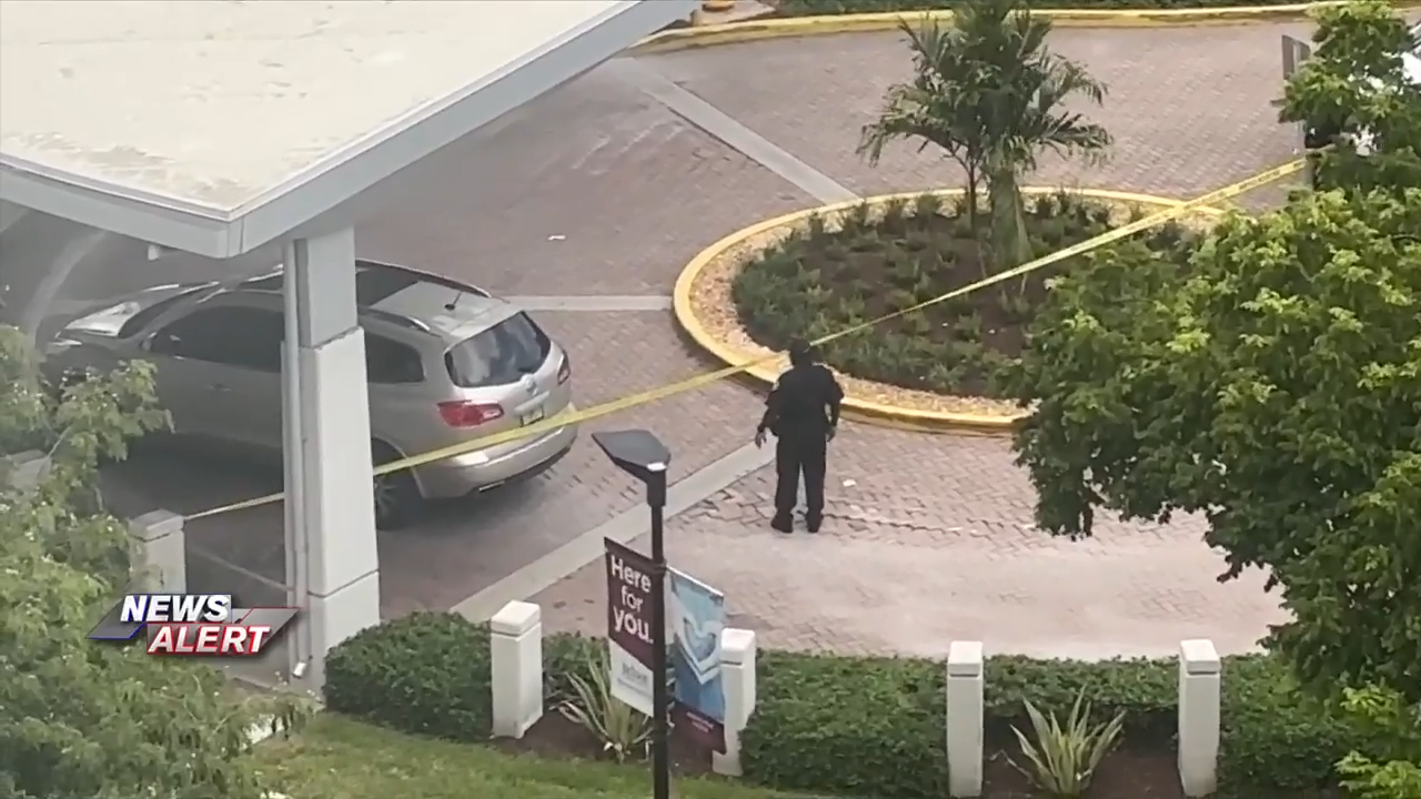 MIAMI (WSVN) - A teen boy is recovering at the hospital after being shot in a Miami neighborhood.Authorities received reports of a boy shot in<a class="excerpt-read-more" href="https://wsvn.com/news/local/miami-dade/teen-stable-after-being-shot-in-miami-investigation-ongoing/">Read More</a>