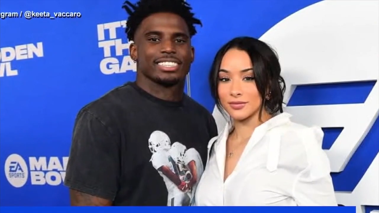 Jury finds Tyreek Hill liable for 2 battery counts, awards $500,000 to the NFL star’s estranged wife